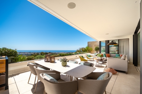 ÉLÉGANCE MODERNE ET VUE SUR MER DANS L'UNE DES ADRESSES LES PLUS EXCLUSIVES DE LA QUINTA