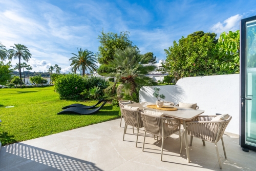 Casa Preciosa, une spacieuse maison de 4 chambres entièrement rénovée dans la vallée du golf de Nueva Andalucia, Marbella